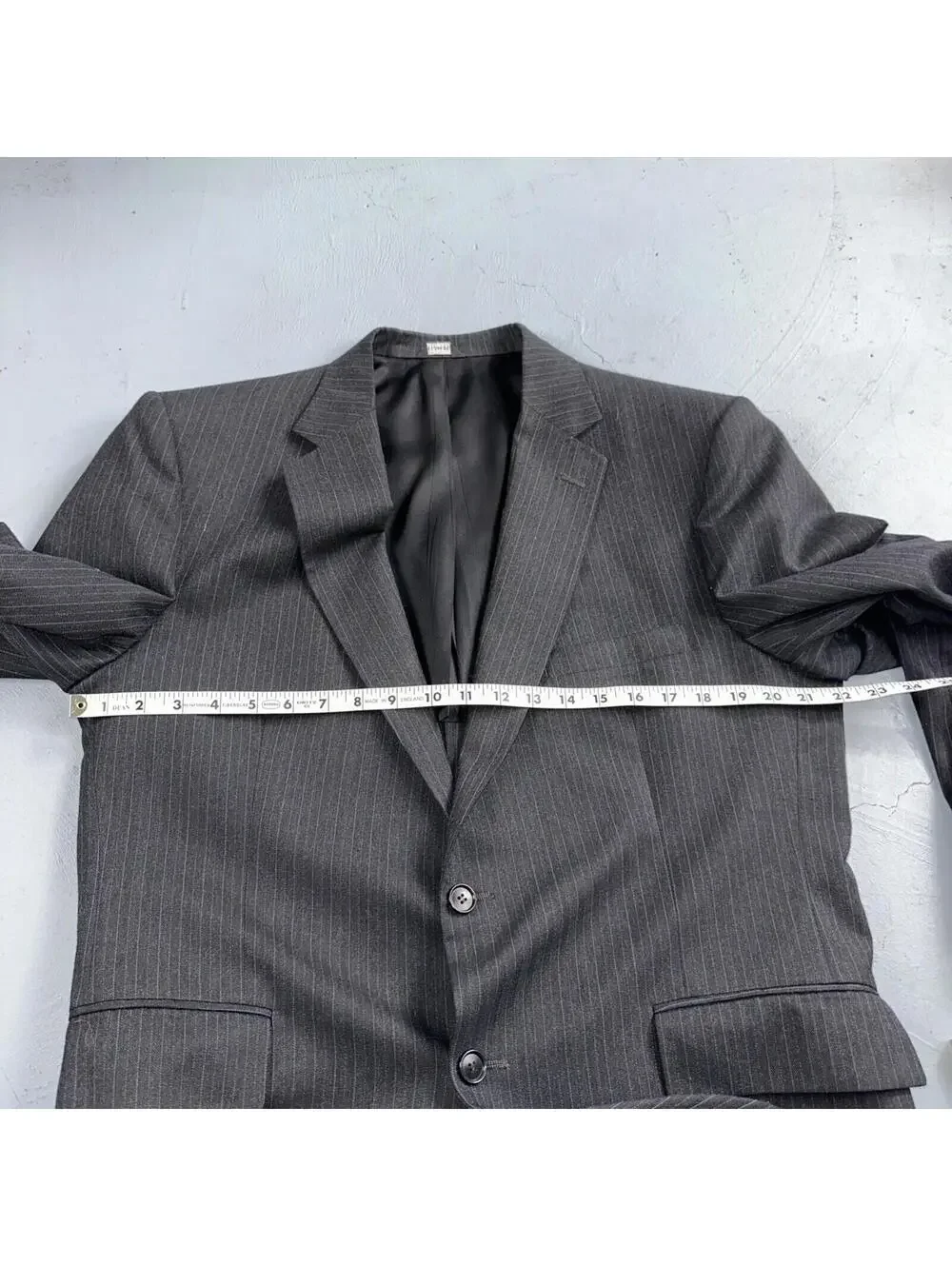 VTG Botany 500 Couture 42 USA MADE 2Pc Black/Gray Pinstriped Wool Suit